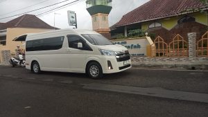 Sewa Toyota Hiace Comuter Banyumas