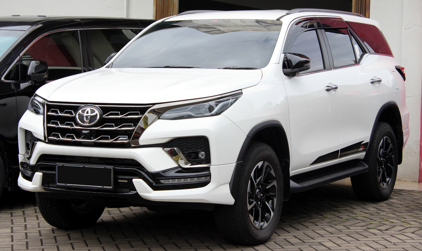 Rental Mobil Toyota Fortuner