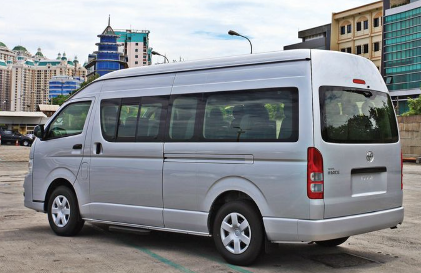 Toyota HiAce Commuter 2018 Mobil 14 Kursi Yang Nyaman Untuk Bepergian